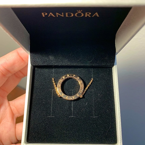 NWOT Pandora: Circle of Sparkle Necklace - Picture 2 of 8